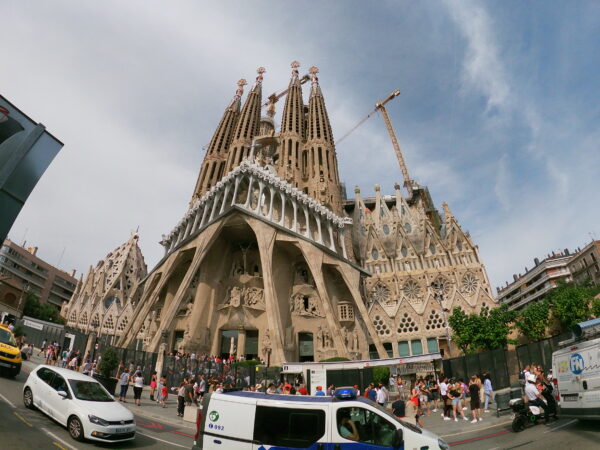 スペインのサグラダファミリア外観